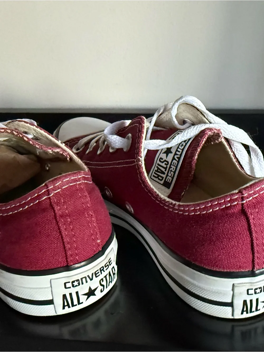 Converse Chuck Taylor All Star Low Top Burgundy Canvas Sneakers Women’s 6 - Picture 5 of 6